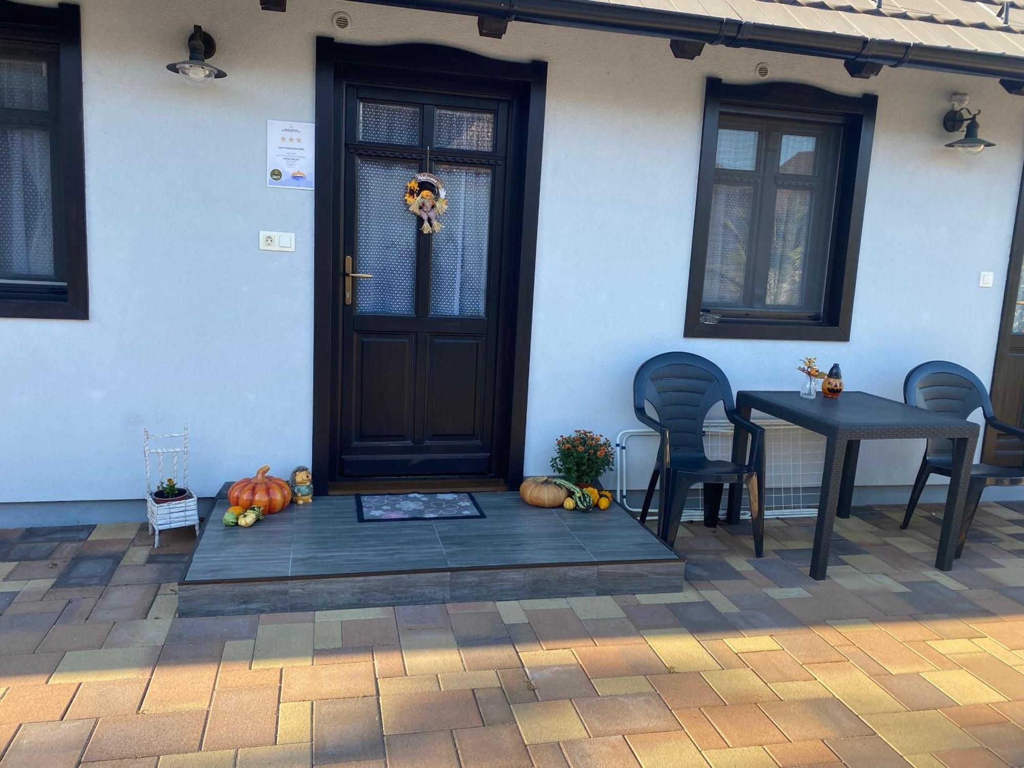 Hauptman Apartman Nagyatád Exterior foto